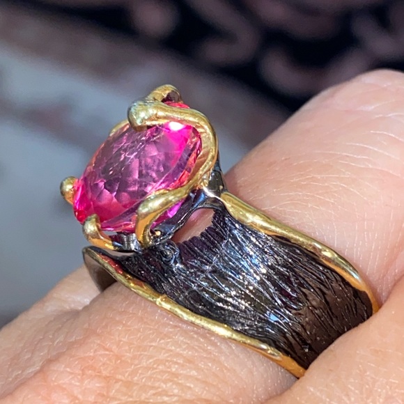 Breathtaking Pink Topaz Ring - Picture 11 of 13